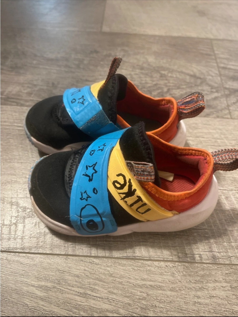 Nike Kids Black, Blue & Yellow Slip-On Sneakers